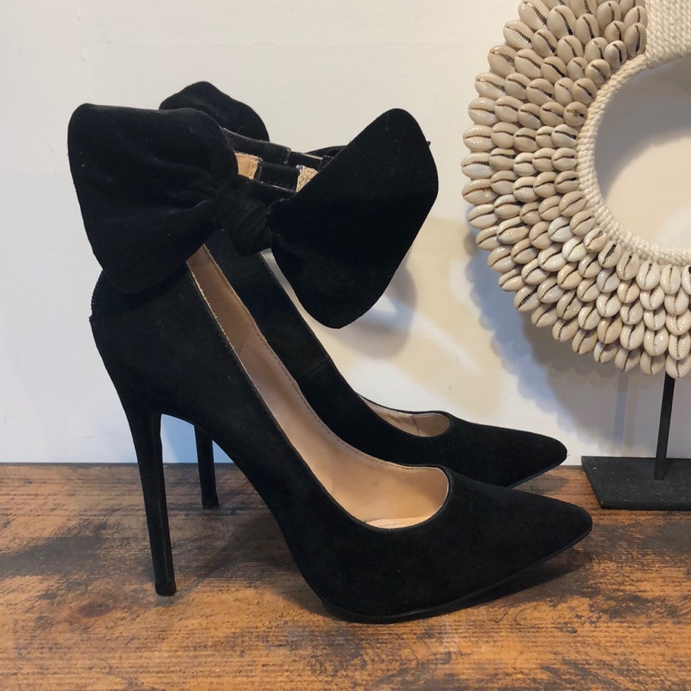 Black Velvet Stiletto Shoe Republic LA